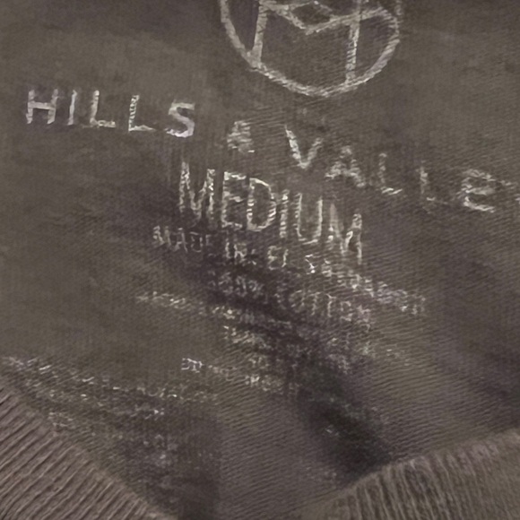 Hills & Valley Graphic Skeleton T-Shirt M GUC - Picture 2 of 5